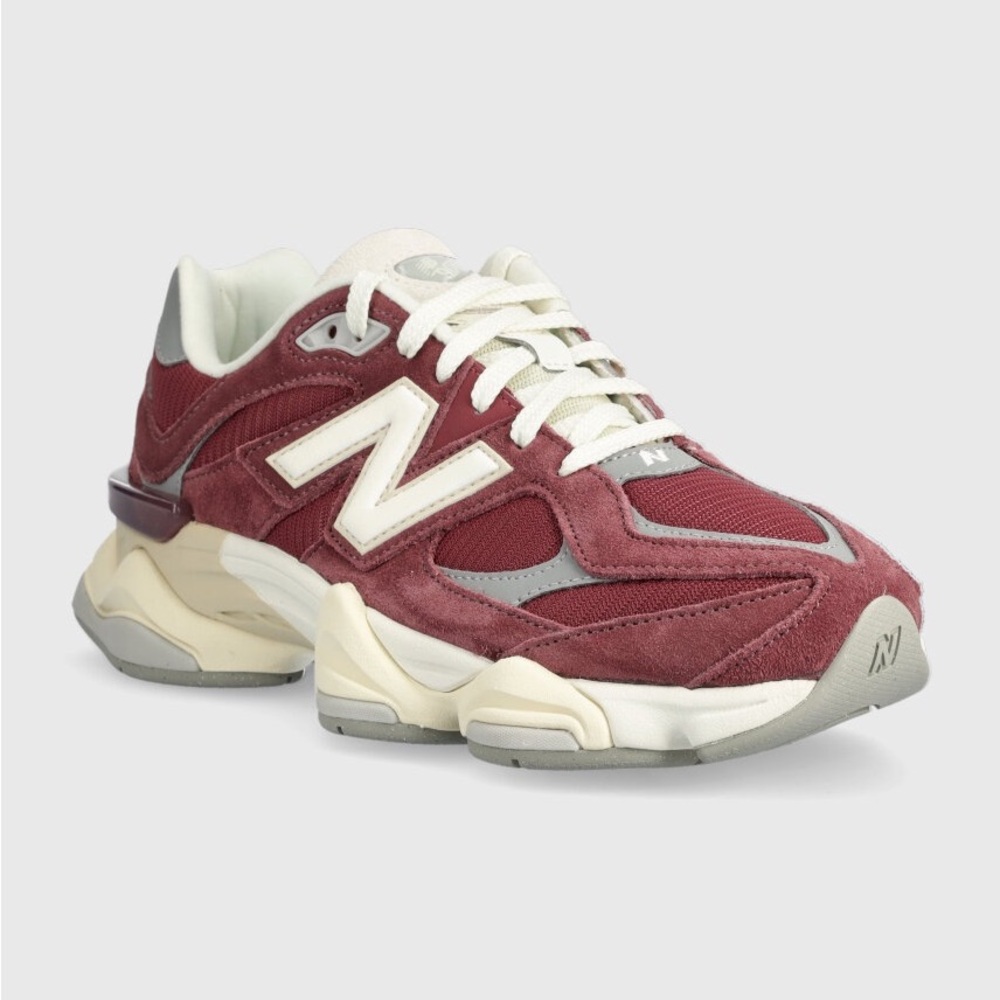 New Balance sneakers U9060VNA
maroon color